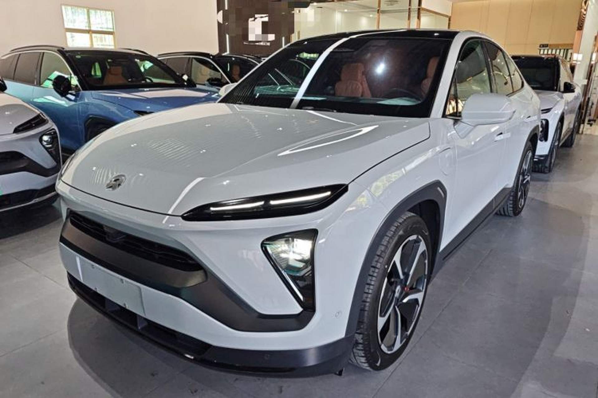 Used Nio EC6 2022 100kWh Signature Edition Front Left 45 Deg