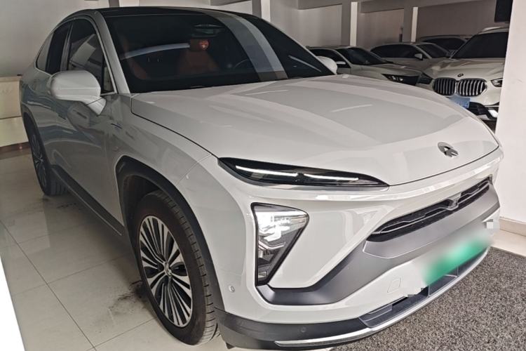 Used Nio EC6 2022 75 kWh Sport Edition Front Right 45 Deg