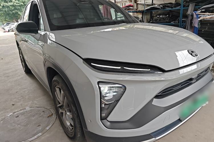 Used Nio EC6 2022 75 kWh Sport Edition Front Right 45 Deg