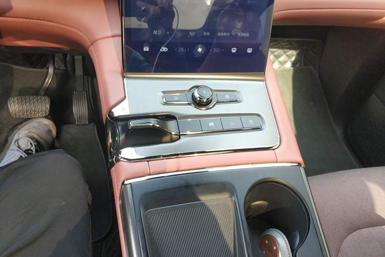 Used Nio EC6 2022 100kWh Sport Edition Gear Lever