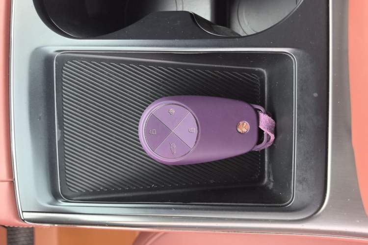 Used Nio EC6 2022 75 kWh Sport Edition Interior 1
