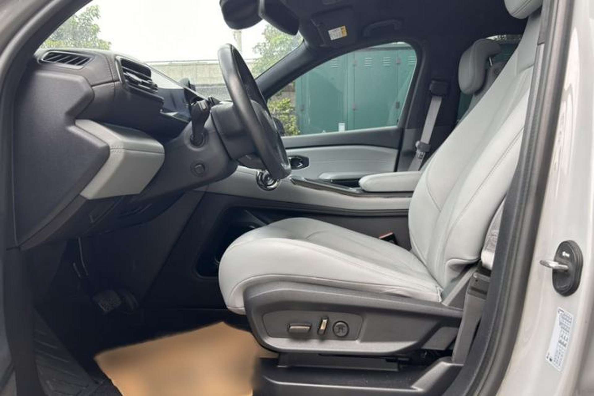 Used Nio EC6 2022 75 kWh Sport Edition Interior 2
