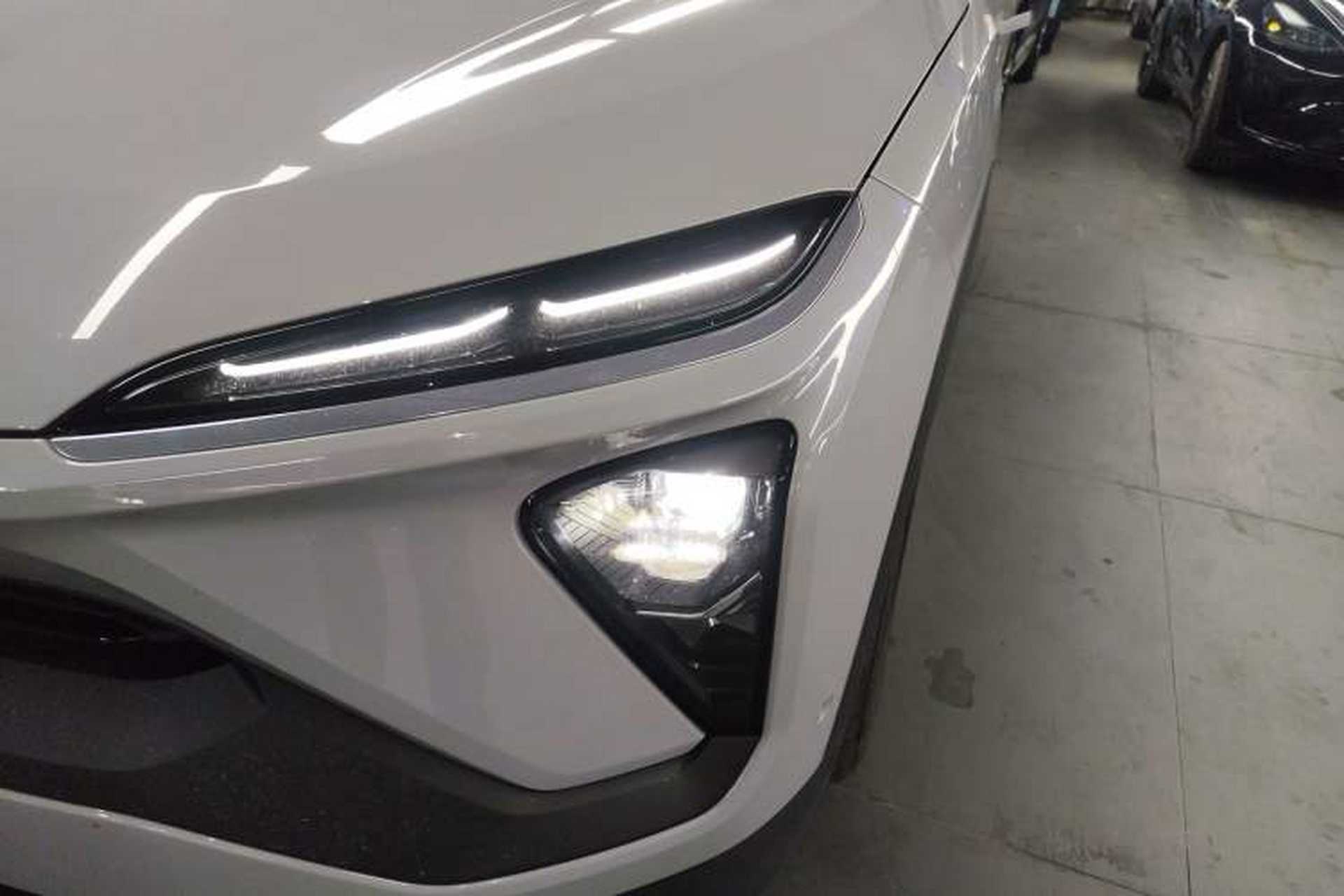 Used Nio EC6 2022 75 kWh Sport Edition Left Front Headlight