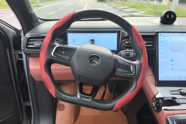 Used Nio EC6 2022 75 kWh Sport Edition Steering Wheel