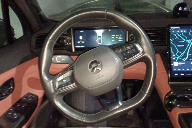 Used Nio EC6 2022 75 kWh Signature Edition Steering Wheel