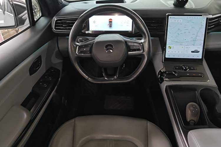 Used Nio EC6 2022 75 kWh Sport Edition Steering Wheel