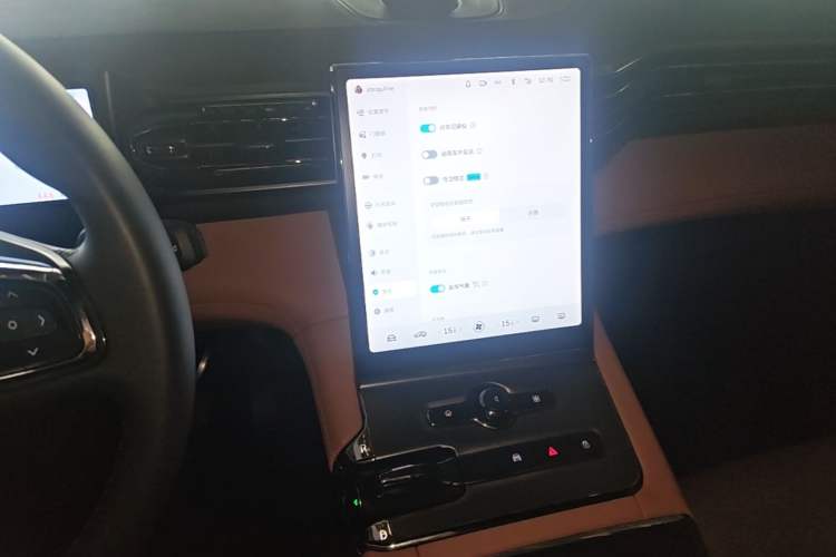 Used Nio EC6 2022 75 kWh Sport Edition Audio And AC Panel
