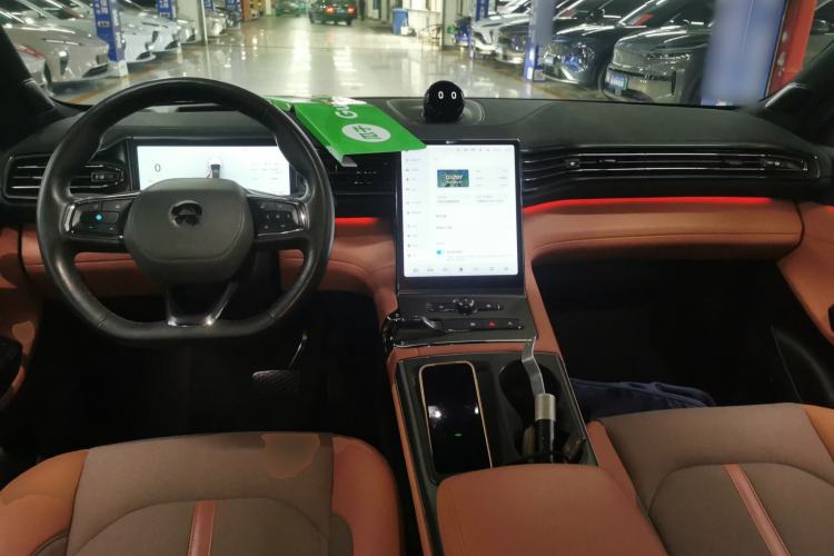 Used Nio EC6 2022 75 kWh Sport Edition Center Console