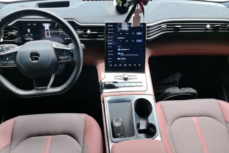 Used Nio EC6 2022 75 kWh Sport Edition Center Console