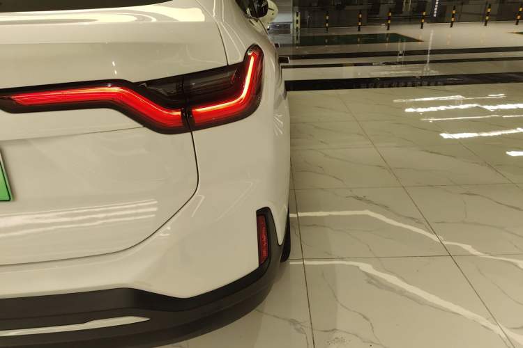 Used Nio EC6 2022 75 kWh Performance Version Exterior 3