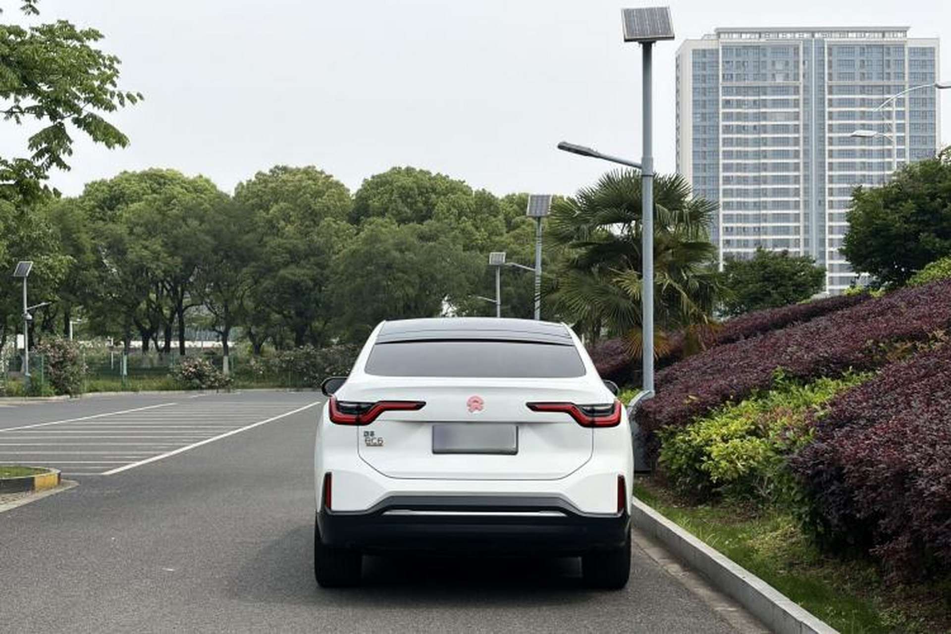 Used Nio EC6 2022 75 kWh Performance Version Exterior 5