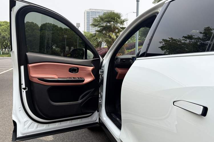 Used Nio EC6 2022 75 kWh Performance Version Exterior 8