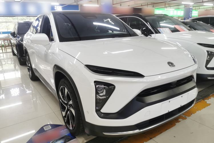 Used Nio EC6 2022 75 kWh Sport Edition Front Right 45 Deg