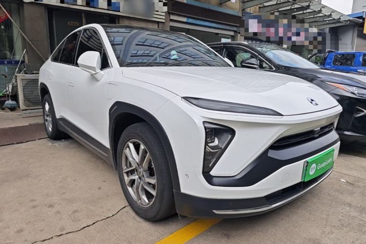 Used Nio EC6 2022 75 kWh Sport Edition Front Right 45 Deg