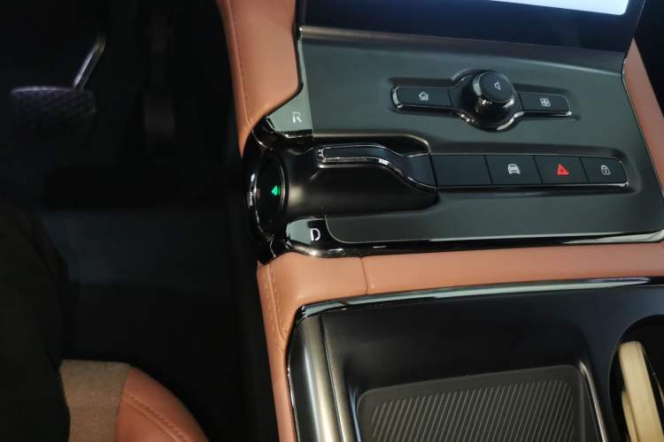 Used Nio EC6 2022 75 kWh Sport Edition Gear Lever