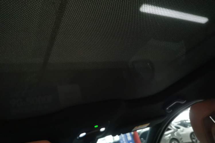 Used Nio EC6 2022 75 kWh Sport Edition Headliner