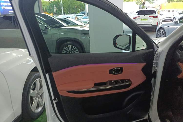 Used Nio EC6 2022 75 kWh Sport Edition Interior 4
