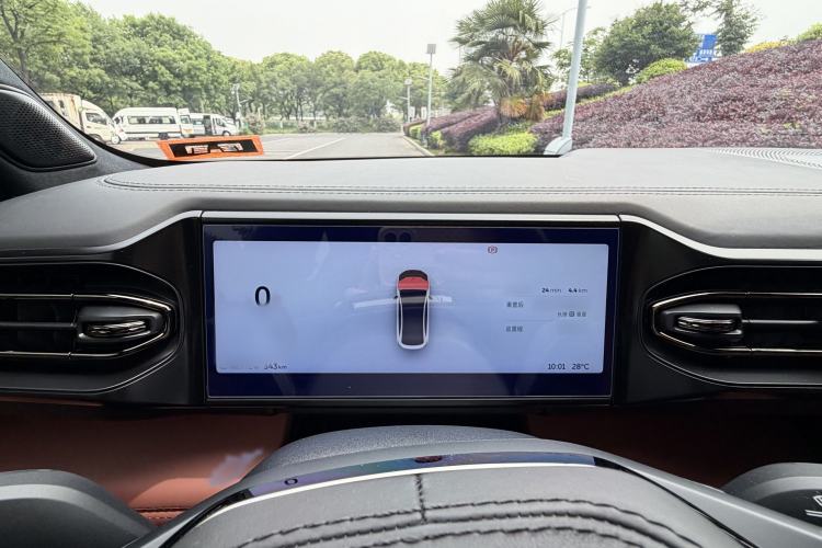 Used Nio EC6 2022 75 kWh Performance Version Interior 5
