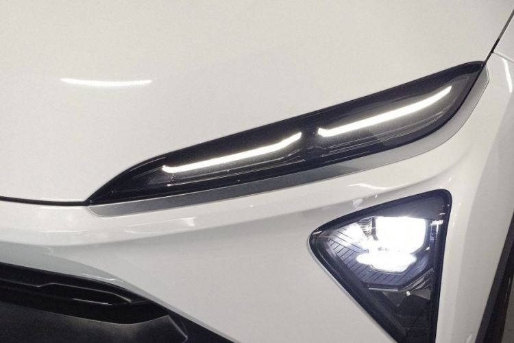 Used Nio EC6 2022 75 kWh Sport Edition Left Front Headlight