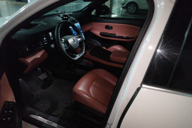 Used Nio EC6 2022 75 kWh Performance Version Left Front Seat