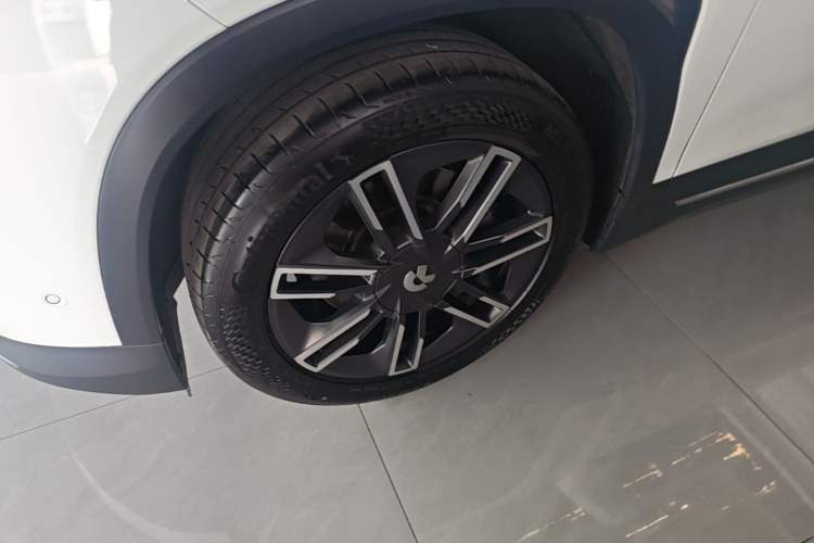 Used Nio EC6 2022 75 kWh Sport Edition Left Front Wheel Hub