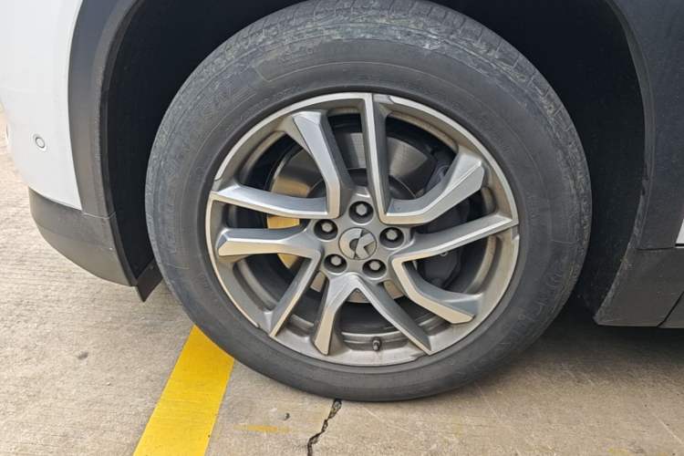 Used Nio EC6 2022 75 kWh Sport Edition Left Front Wheel Hub