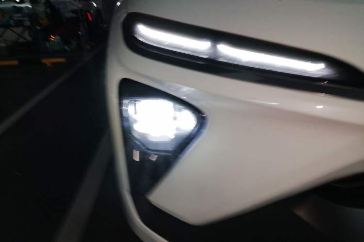 Used Nio EC6 2022 75 kWh Performance Version Right Front Headlight