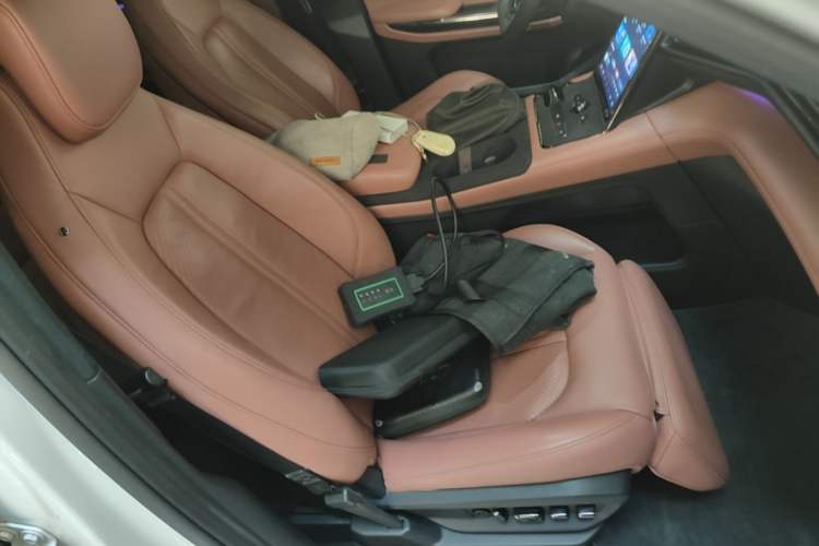 Used Nio EC6 2022 75 kWh Performance Version Right Front Seat