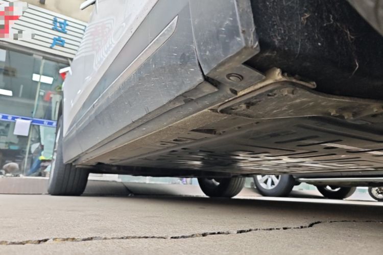 Used Nio EC6 2022 75 kWh Sport Edition Right Side Sill