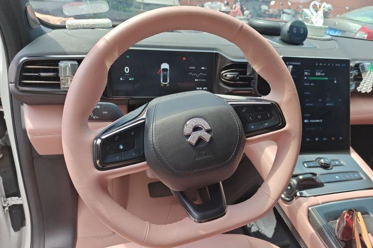 Used Nio EC6 2022 75 kWh Sport Edition Steering Wheel