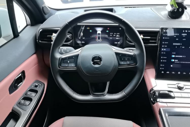 Used Nio EC6 2022 75 kWh Sport Edition Steering Wheel