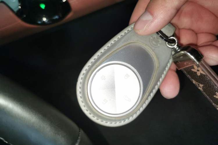 Used Nio EC6 2022 75 kWh Sport Edition Vehicle Key