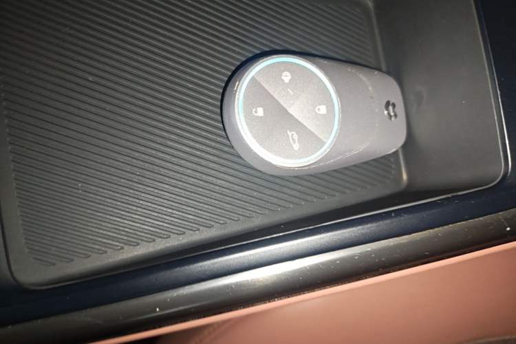 Used Nio EC6 2022 75 kWh Sport Edition Vehicle Key
