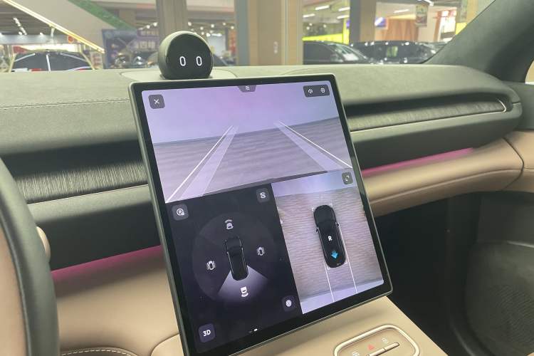 Used Nio EC6 2023 75 kWh Audio And AC Panel