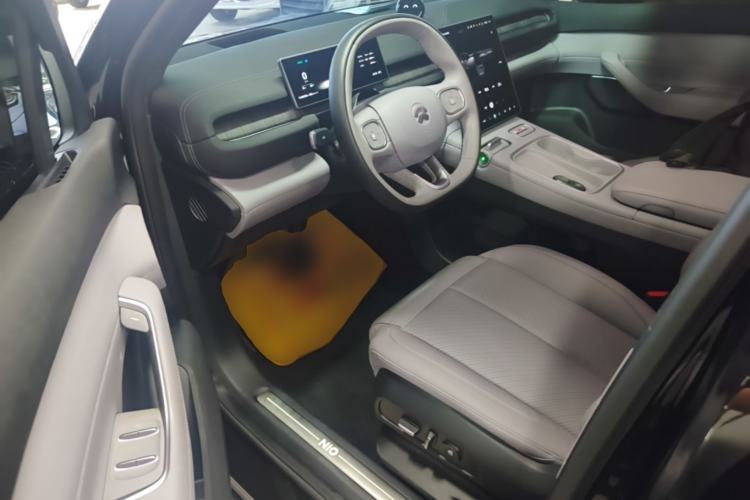 Used Nio EC6 2023 75 kWh Driver Seat