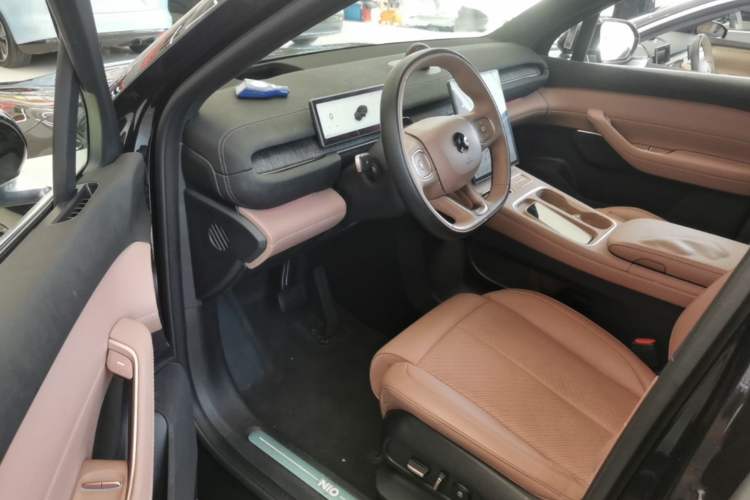 Used Nio EC6 2023 75 kWh Driver Seat