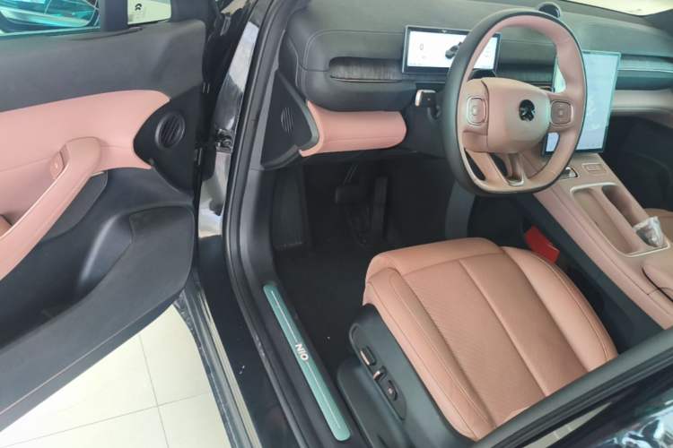 Used Nio EC6 2023 75 kWh Driver Seat