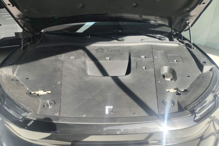 Used Nio EC6 2023 75 kWh Engine Bay