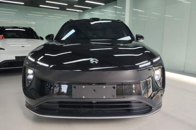 Used Nio EC6 2023 75 kWh Front