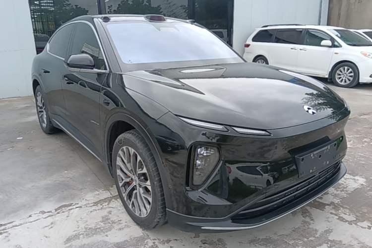 Used Nio EC6 2023 75 kWh Front Right 45 Deg