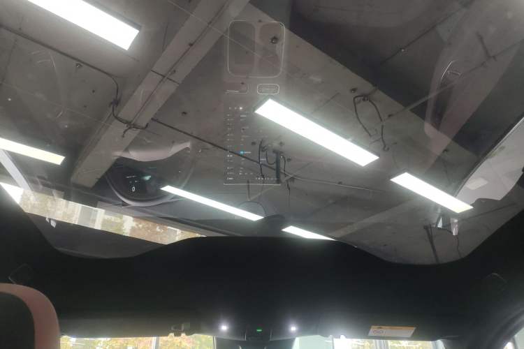 Used Nio EC6 2023 75 kWh Headliner