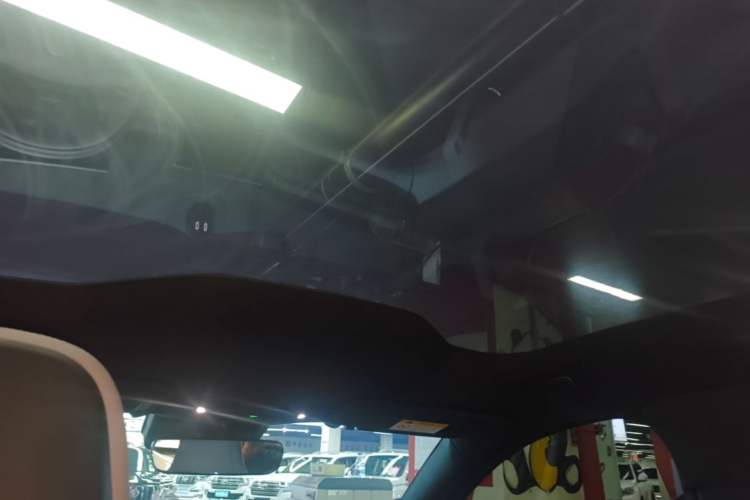 Used Nio EC6 2023 75 kWh Headliner
