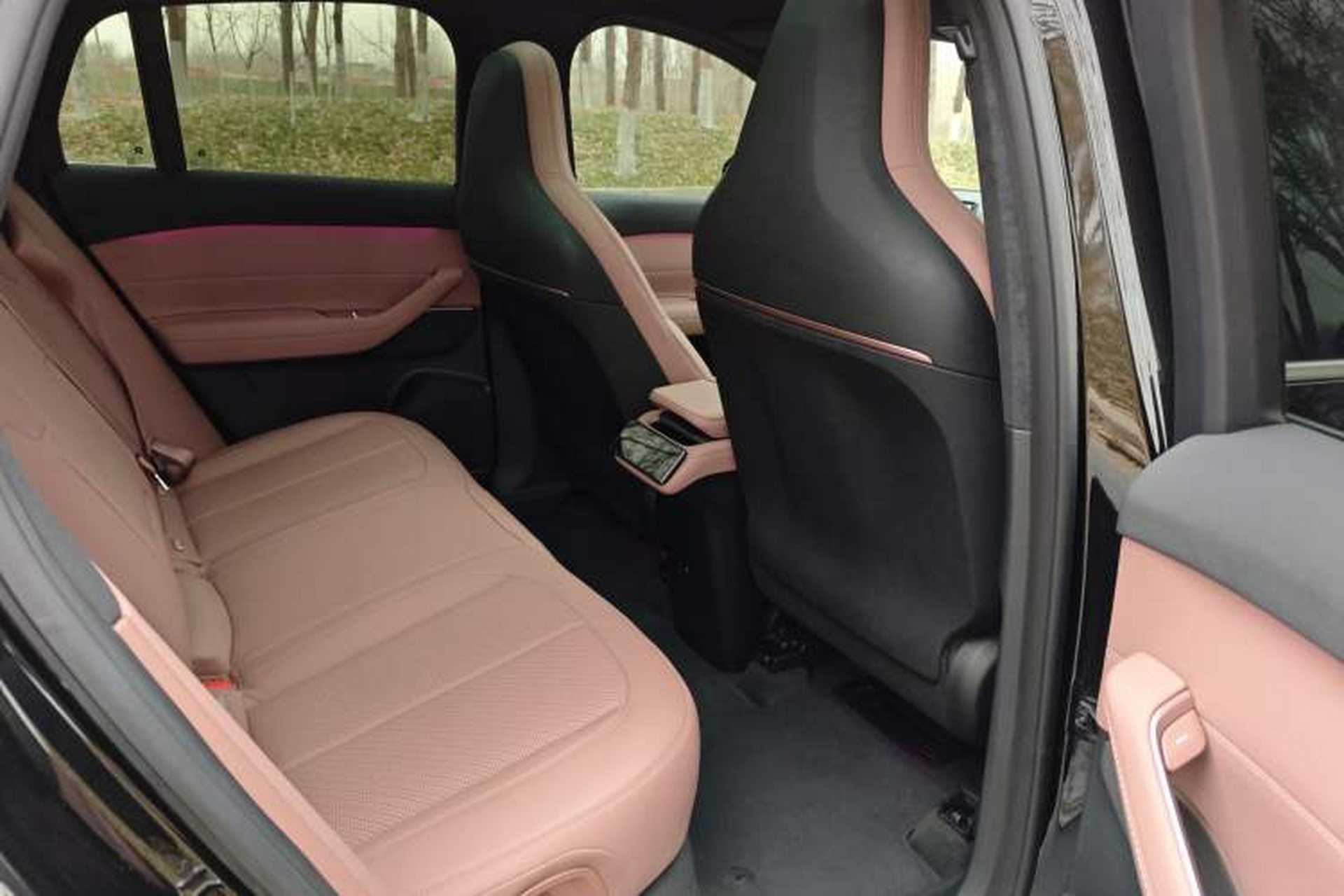 Used Nio EC6 2023 75 kWh Interior 5