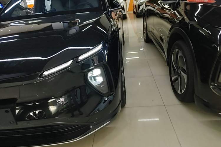 Used Nio EC6 2023 75 kWh Left Front Headlight