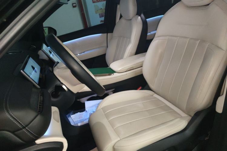 Used Nio EC6 2023 75 kWh Left Front Seat