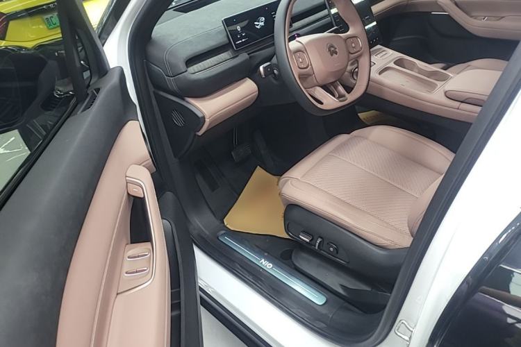 Used Nio EC6 2023 75 kWh Left Front Seat
