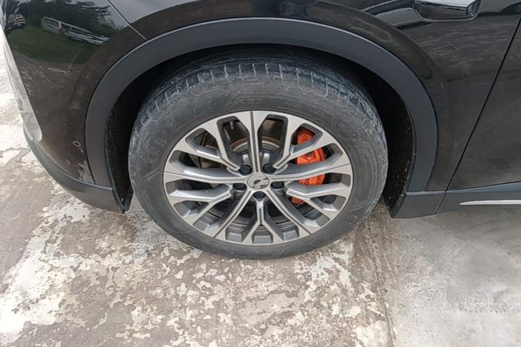 Used Nio EC6 2023 75 kWh Left Front Wheel Hub