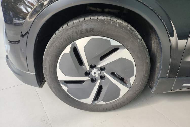 Used Nio EC6 2023 75 kWh Left Front Wheel Hub