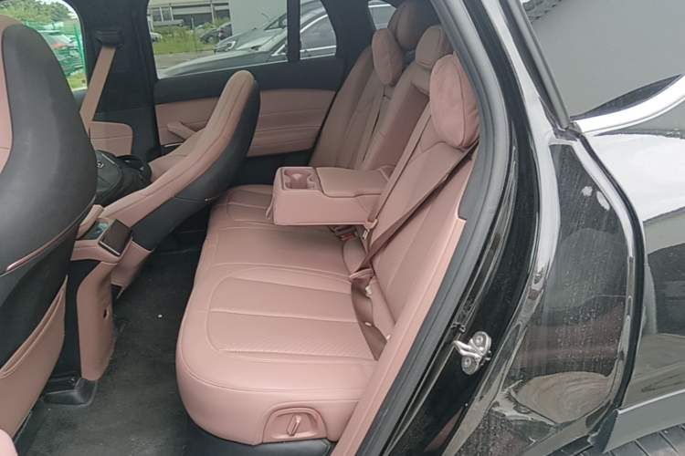 Used Nio EC6 2023 75 kWh Left Rear Seat