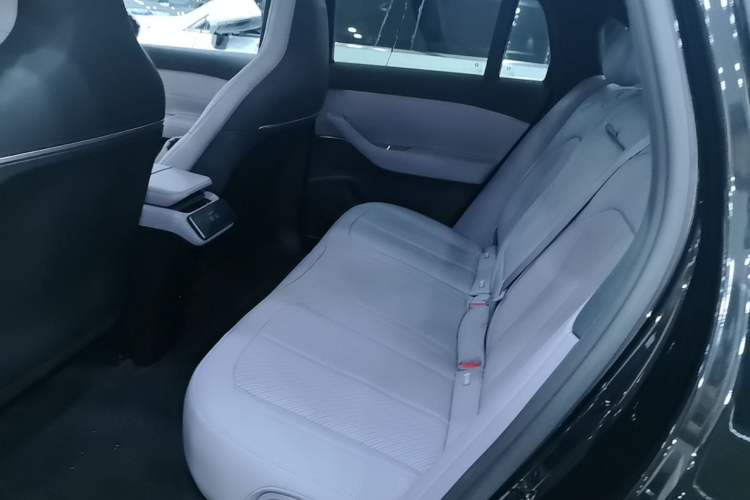 Used Nio EC6 2023 75 kWh Left Rear Seat